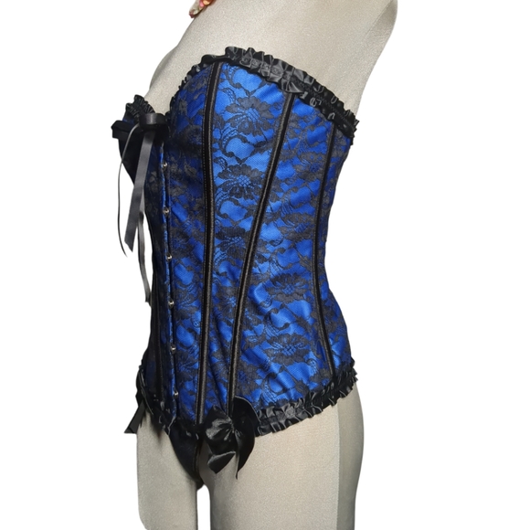 * NEW-* Blue and Black Satin and Lace Corset Set Size L - Picture 9 of 16